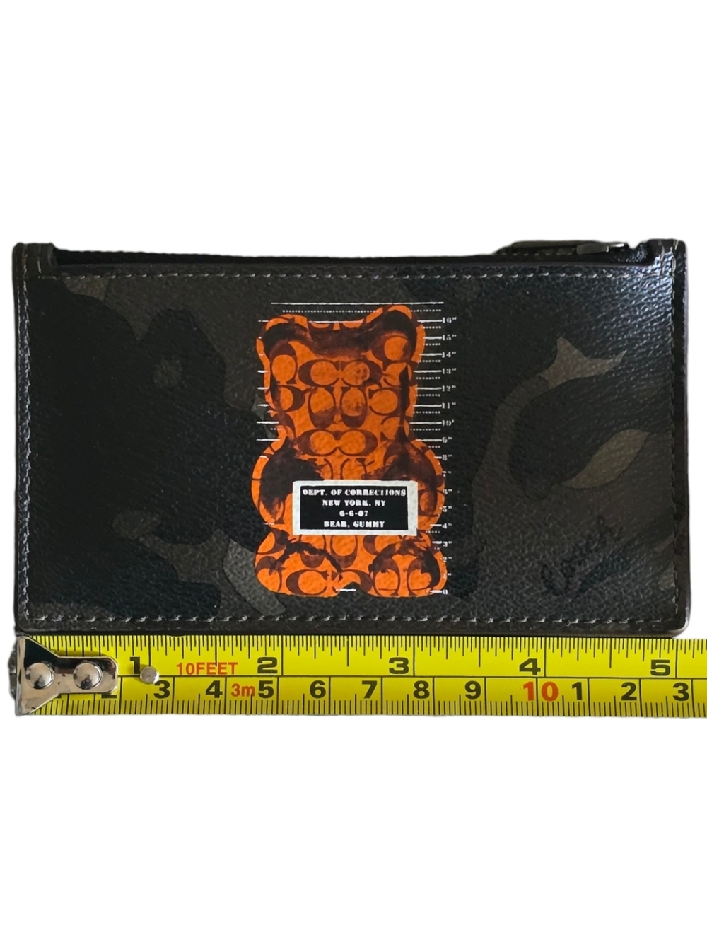 COACH VANDAL GUMMY BEAR ZIP CAMO CARD CASE 76859 EUC - Picture 2 of 7